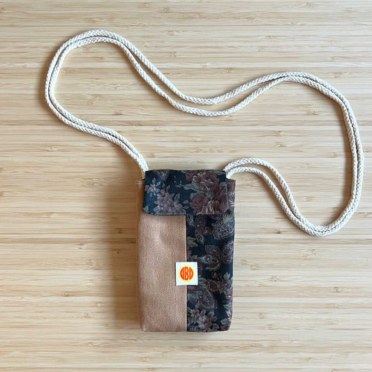 Go Easy Crossbody Pouch - Floral Brown